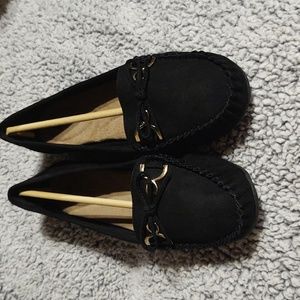 Women's suede shoes